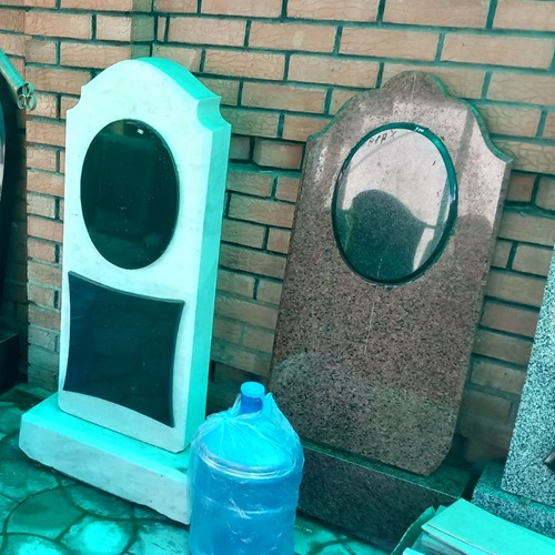 ПАМЯТНИКИ на заказ в Приднестровье: гранит, мрамор, мозаика, скульптуры.